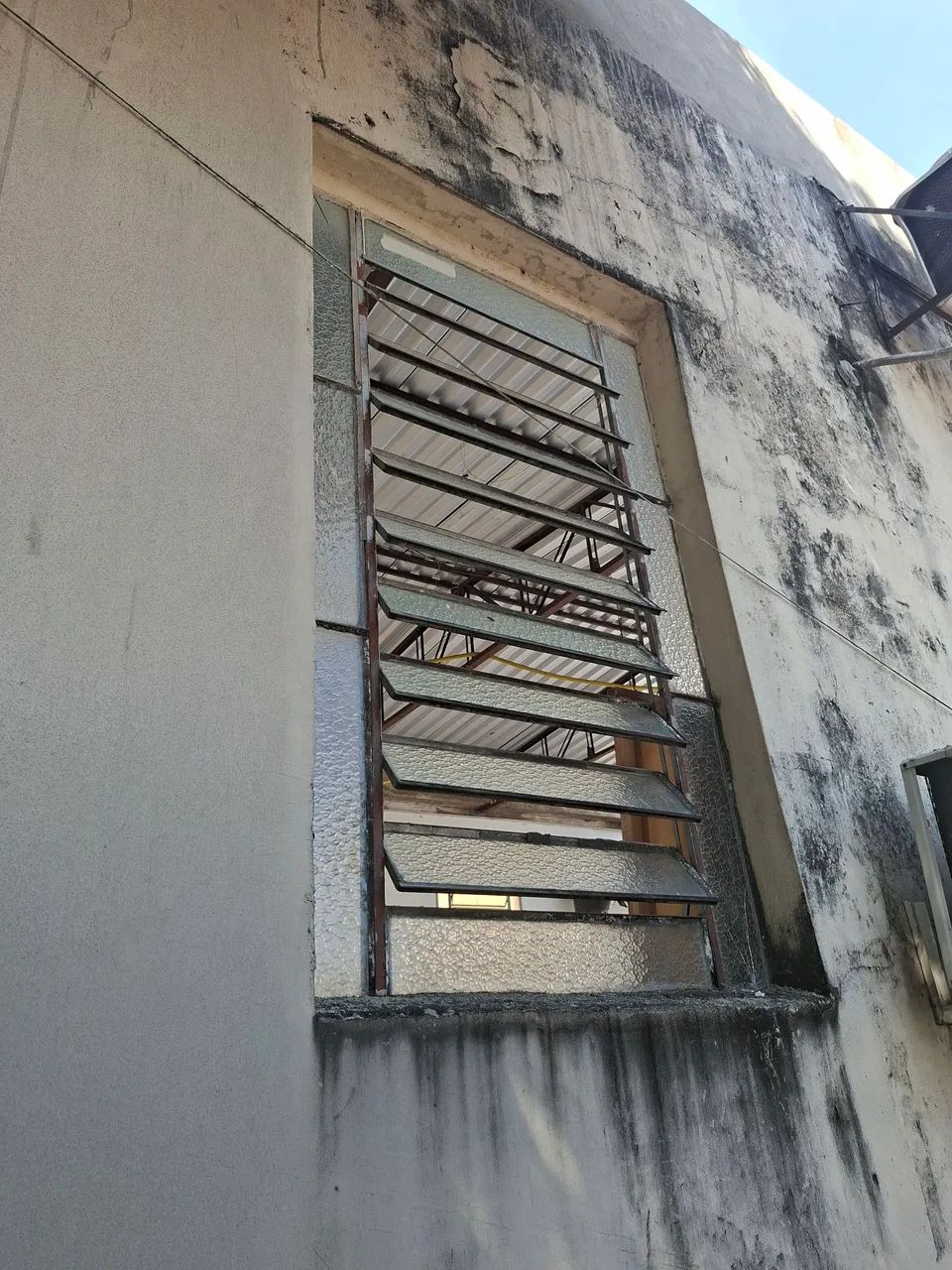 Janela Basculante - Foto 4