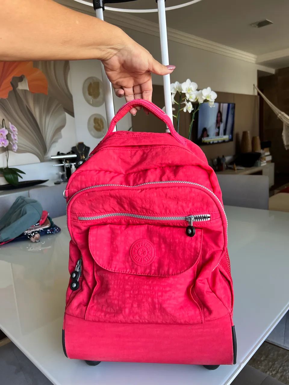 Bolsa rodinhas Kipling seminova - Foto 4