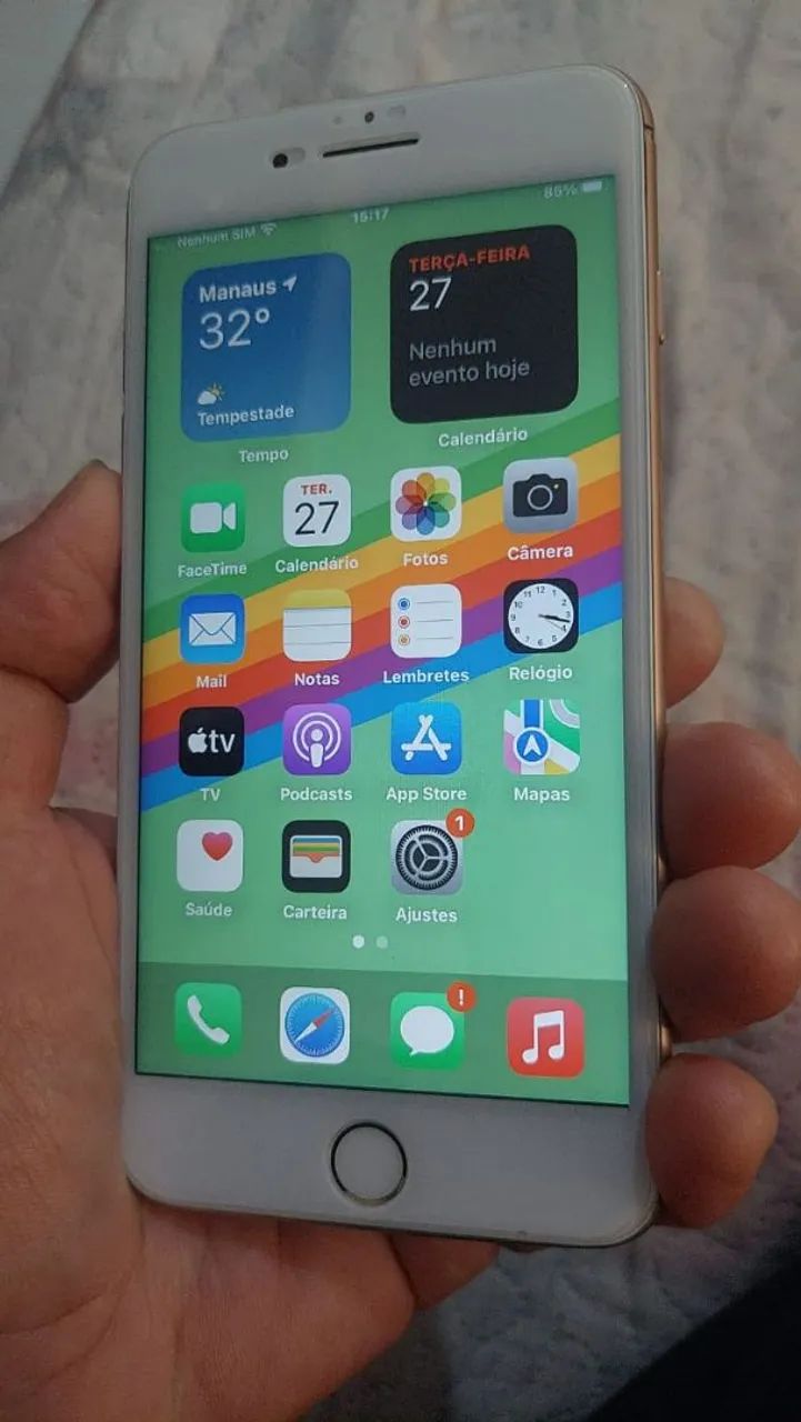 Vendo iPhone 8 plus e carregador  - Foto 4