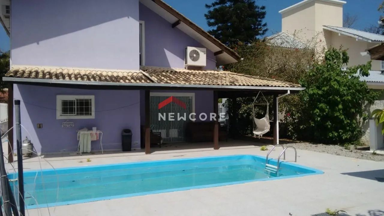 Casa em Rua dos Eucaliptos - Canasvieiras - Florianópolis/SC