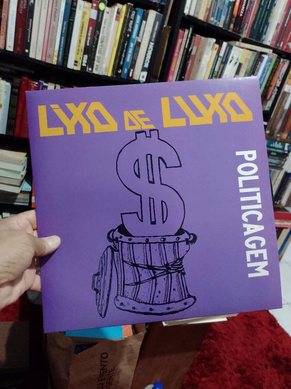 Banda Lixo de Luxo - Politicagem - (1986)