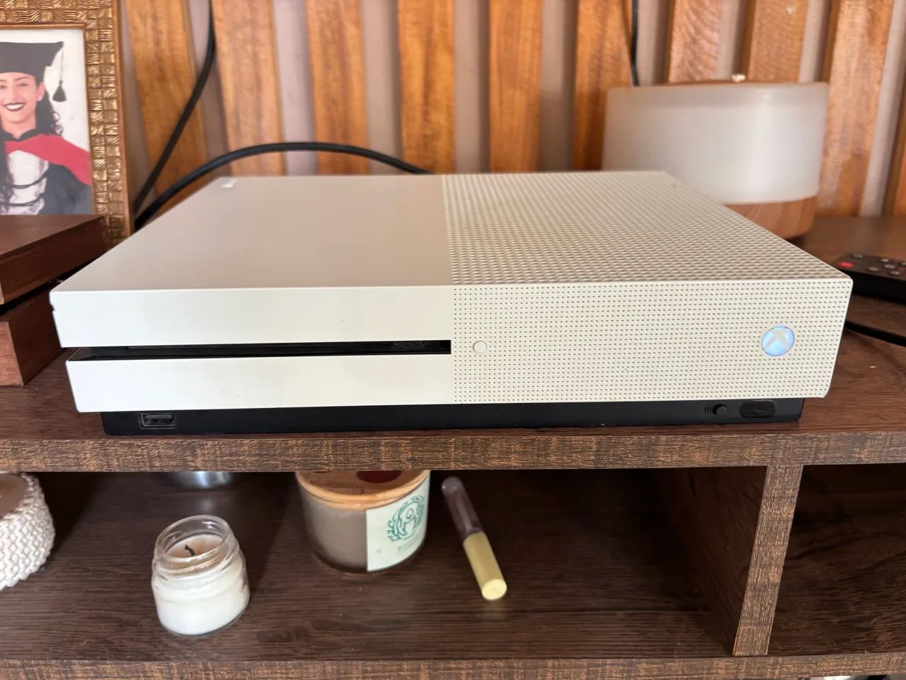 Vende-se Xbox one S branco - Foto 3