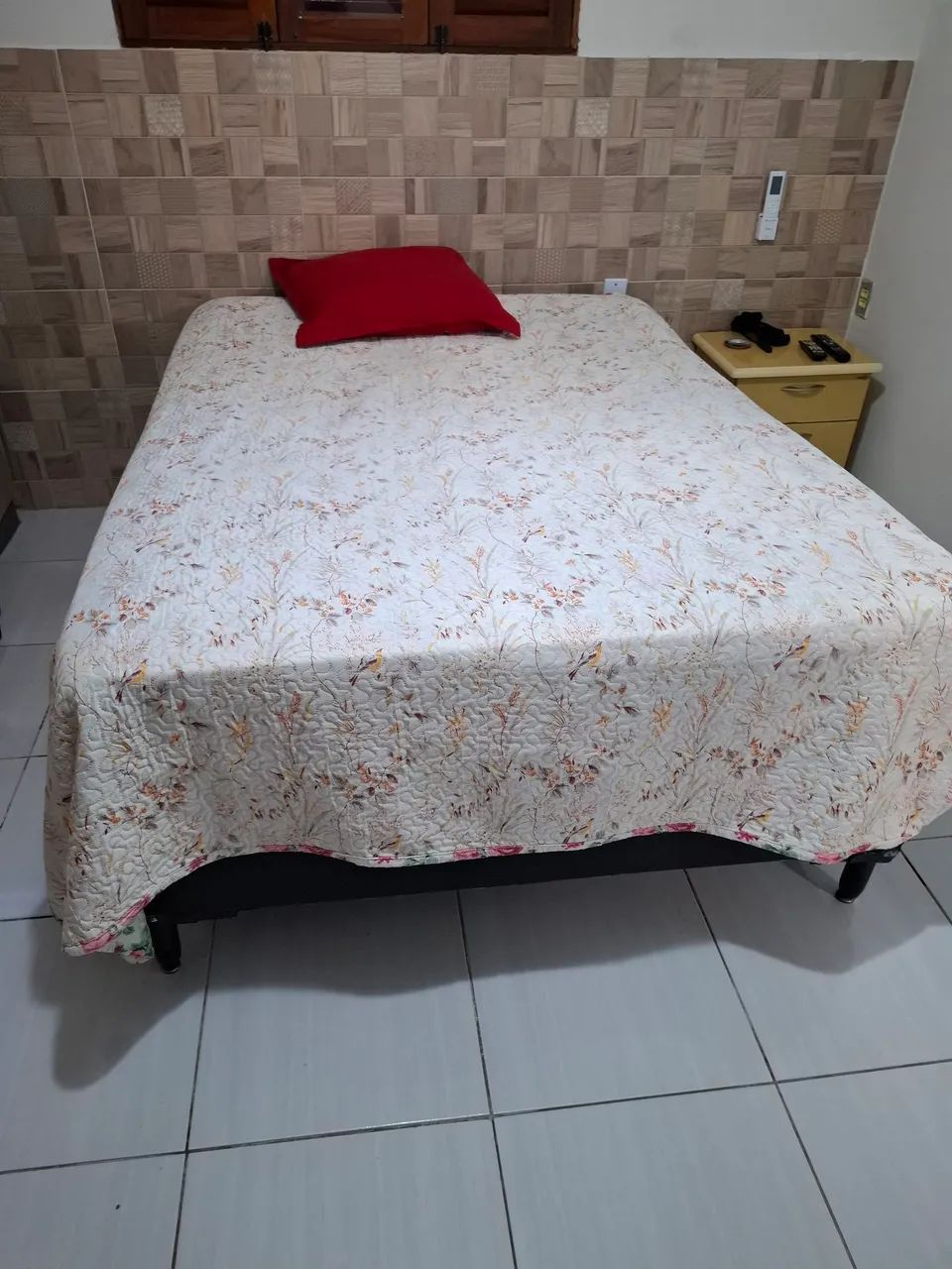 Cama box Queen 