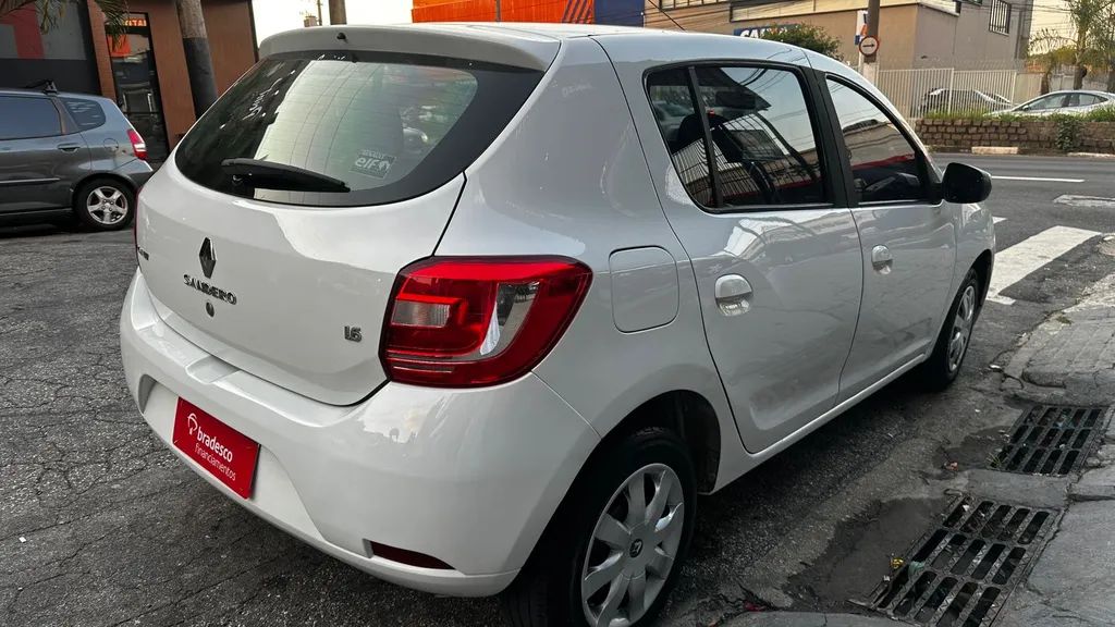 Renault Sandero Expression Flex 1.6 16V 5P 2016 - Foto 2