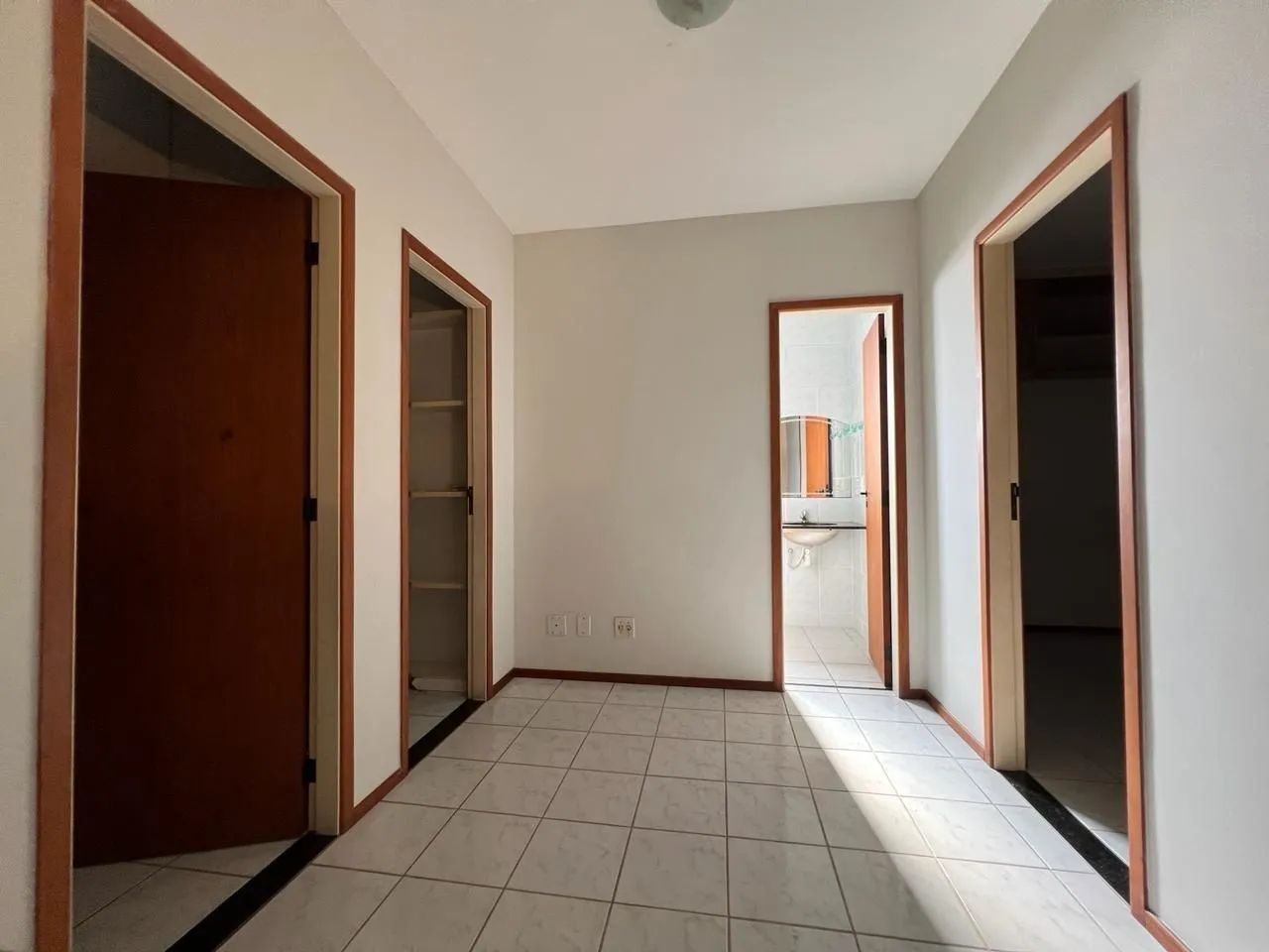 Casa em Condomínio Fechado com Piscina - Foto 4