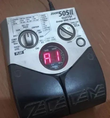 Pedaleiras de guitarra e baixo