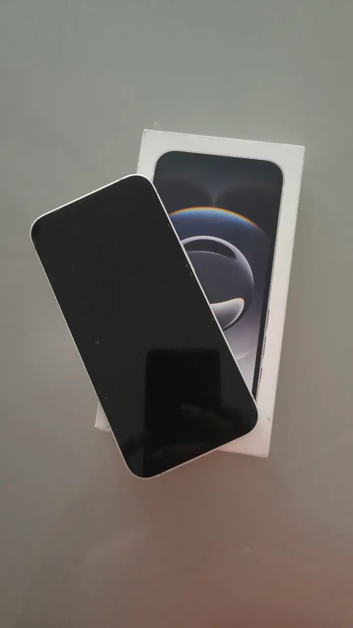 Vendo iPhone 16e 