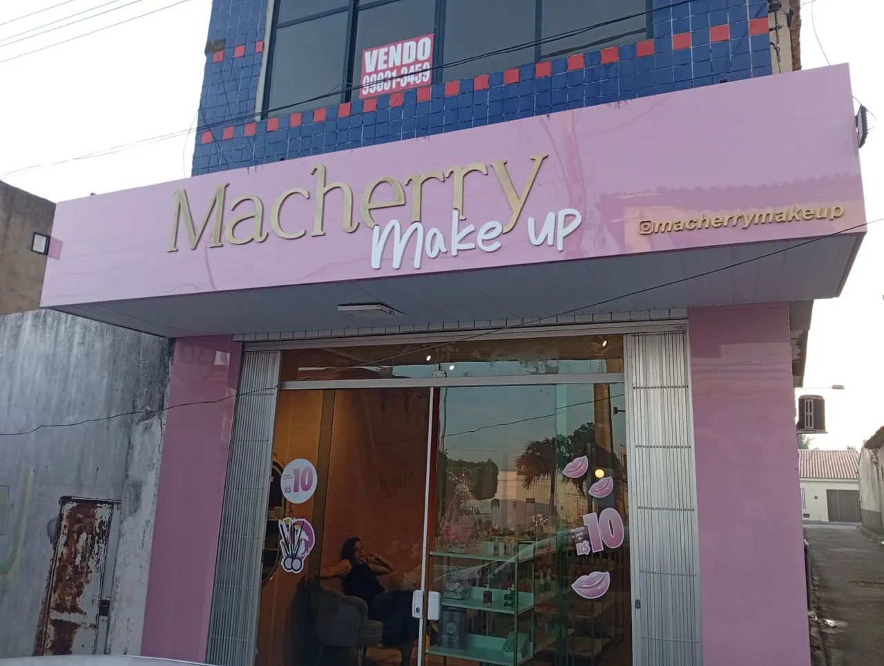 Fachada a Venda - 3.000