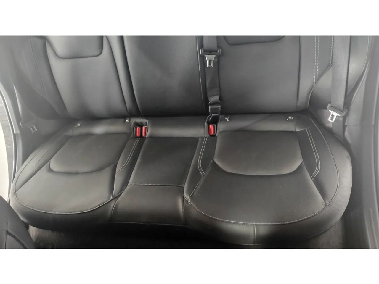 Jeep Renegade Long. T270 1.3 TB 4x2 Flex Aut., foto 13 de 13