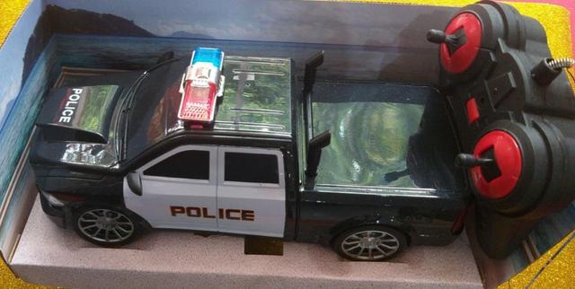 Carro de Controle Remoto de Policia