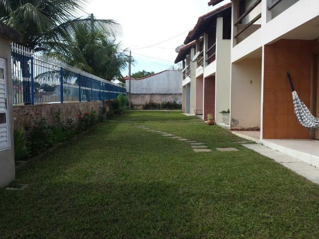 Vende ou Aluga casa duplex 02 qts. em condomínio