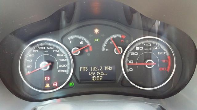 Fiat - Palio 1.4 Attractive - Foto 6