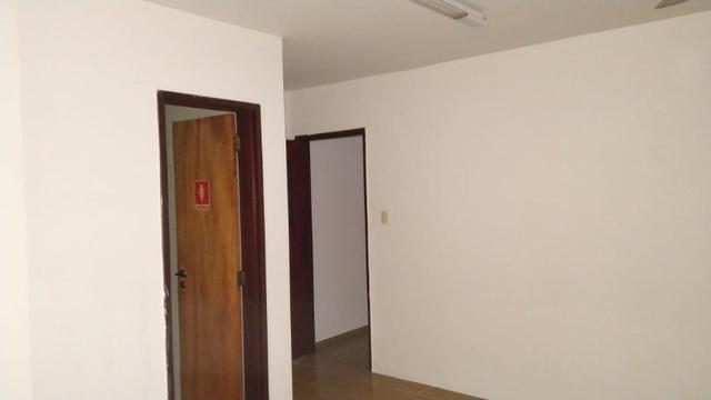 Casa próximo ao Hospital São Carlos - Foto 4