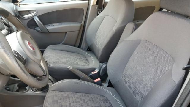 Fiat - Palio 1.4 Attractive - Foto 9