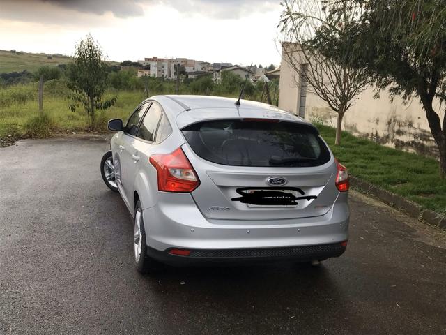 Vendo/Troco Ford Focus 1.6 S 16V Powershift - Flex - 2014 - Foto 5