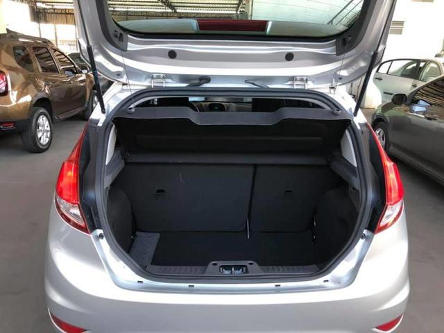 Ford Fiesta SEL 1.6 2016/2017 - Foto 16