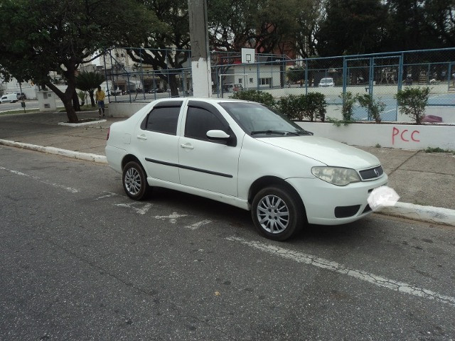 Fiat siena hlx 2006 em perfeito estado financio mesmo com nome sujo - Foto 8