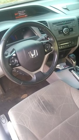 VENDE SE HONDA CIVIC.