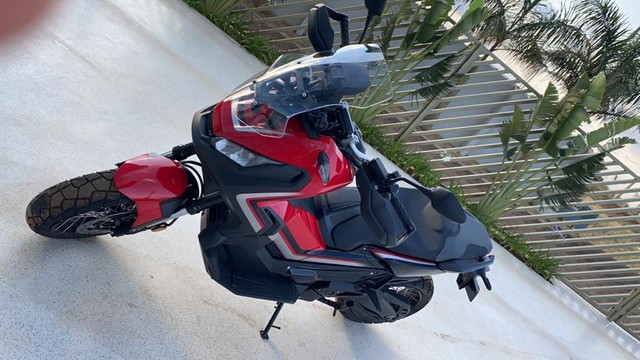 HONDA X-ADV 750CC IMPECÁVEL