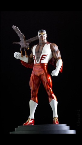 Falcon Bowen Designs Marvel Avengers - Foto 3