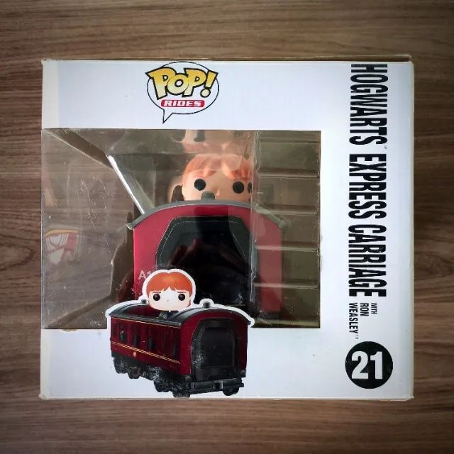 POP! Rides Harry Potter: Hogwarts Express Carriage com Ron Weasley - Funko