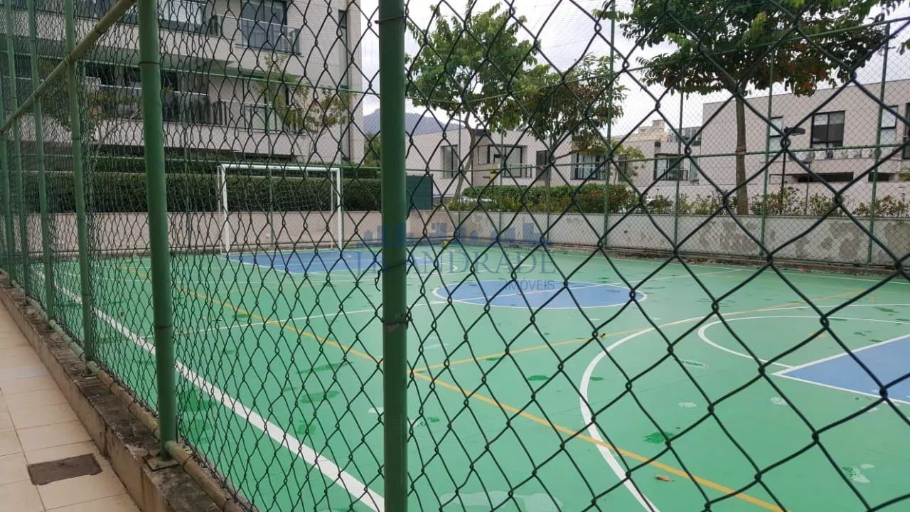 Recreio dos Bandeirantes, condomínio com lazer, cobertura 3 quartos para alugar ou vender. - Foto 3