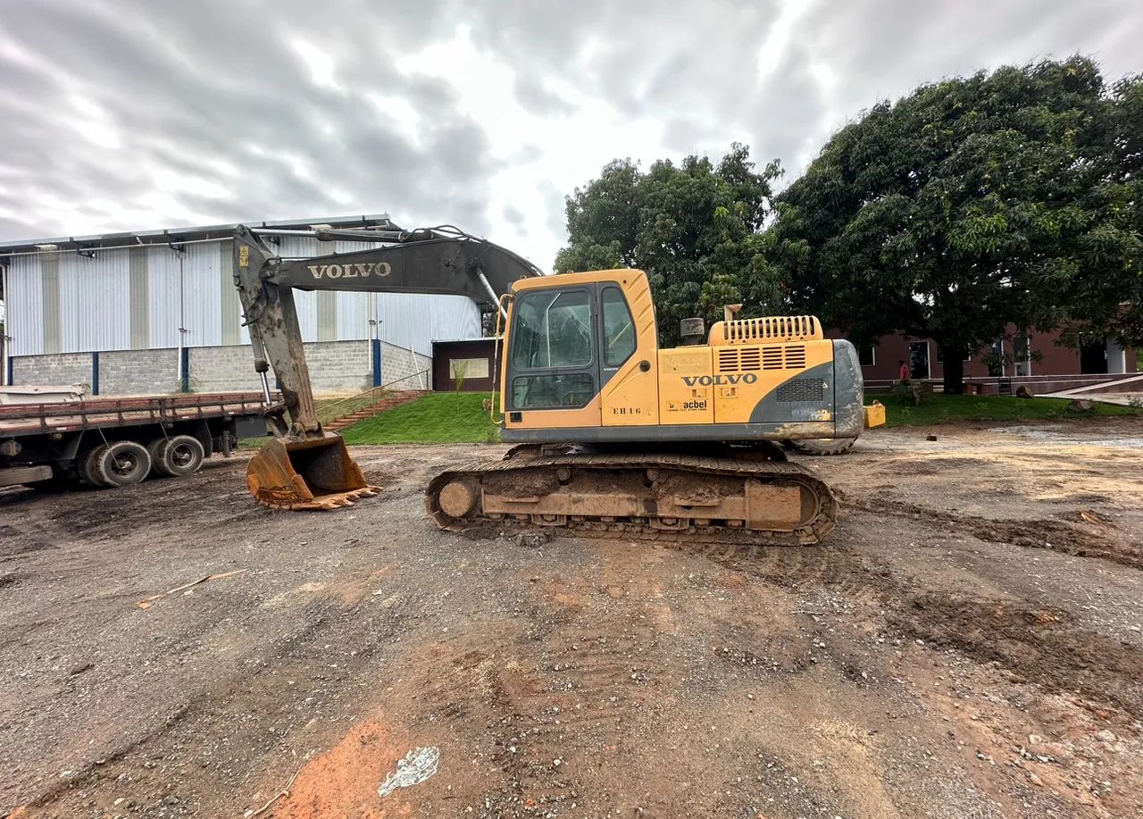 Escavadeira Volvo EC210 2009 
