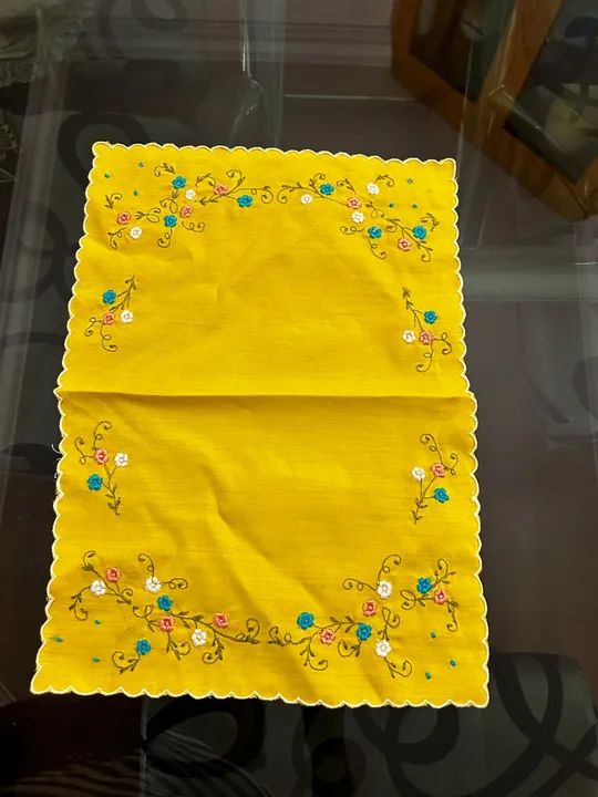 Centro de mesa bordado 