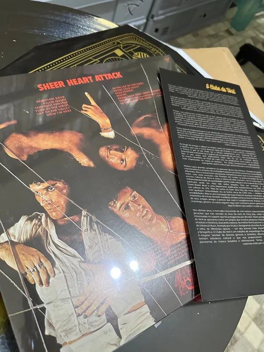 Queen - Sheer Heart Attack lp vinil - Foto 3