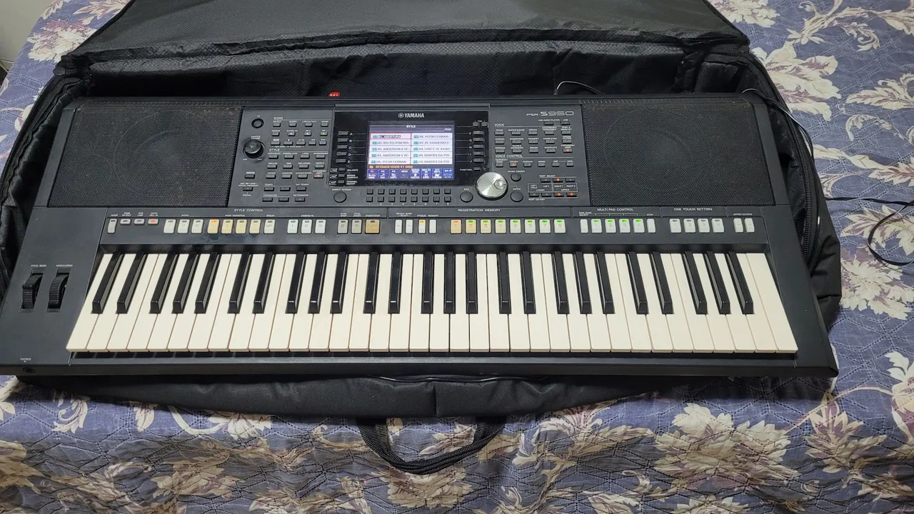 Teclado Yamaha PSR-S950