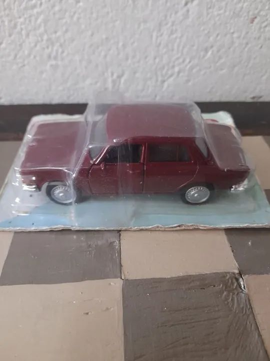 Carro Nacional de Coleção - Escala 1/43 Vê Ze do caixão  - Foto 2