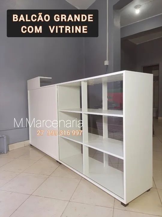 BALCÃO GRANDE NOVO COM VITRINE