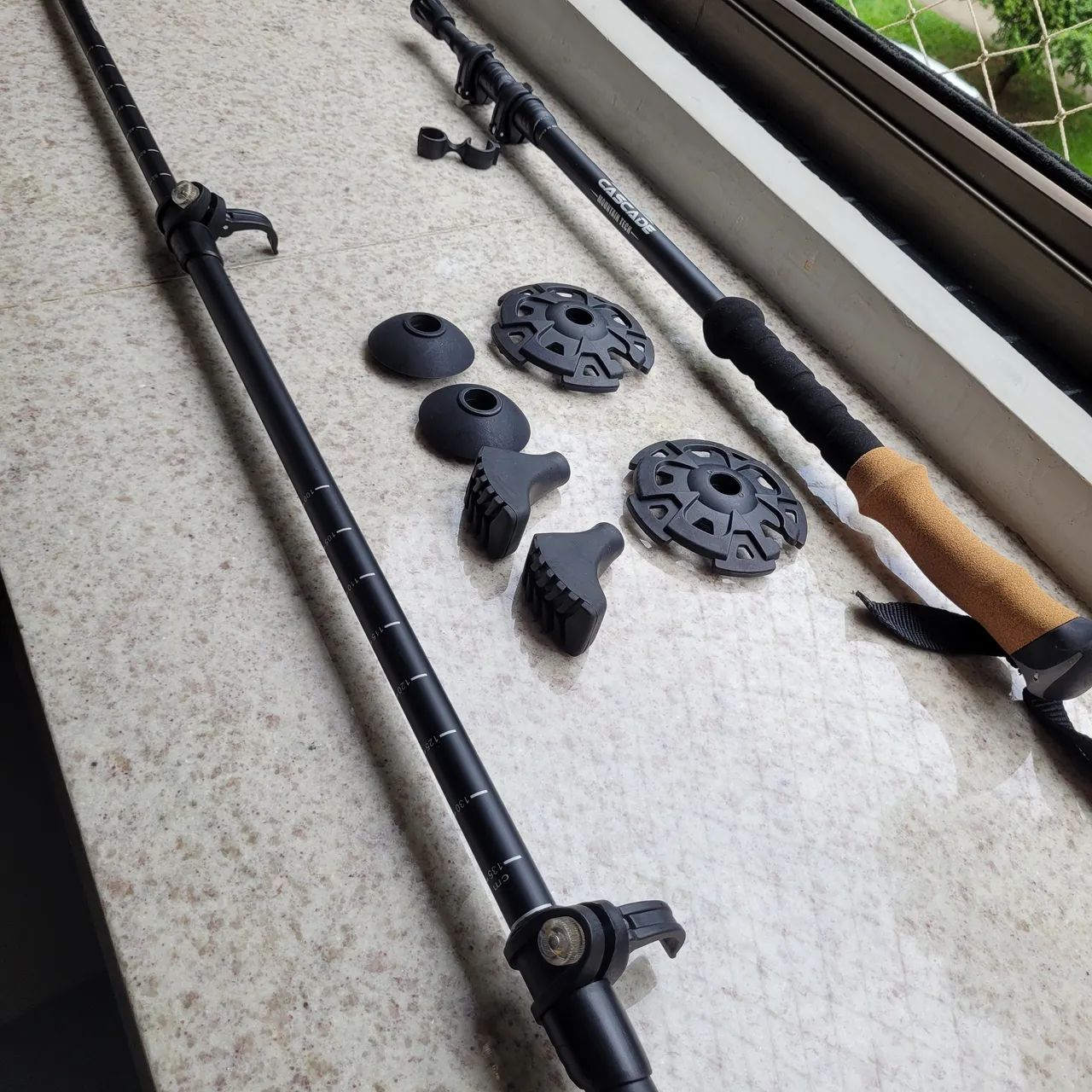 Bastões de caminhada Cascade MountainTech Carbono - Foto 4