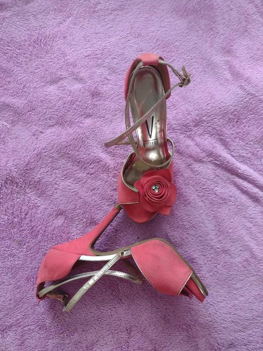 Sandálias Salto Alto Rosa Vizzano