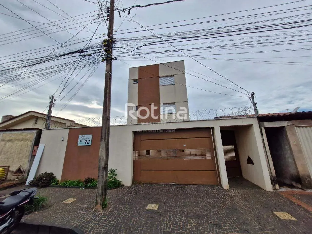 Apartamento para alugar, 2 quartos, Santa Mônica - Uberlândia/MG - Rotina Imobiliária