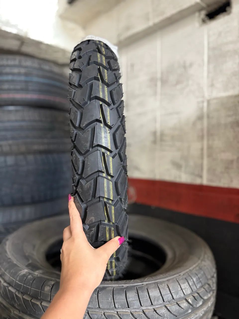 Pneu Maggion 120/80/18 - Peças para motos - Cobilândia, Vila Velha