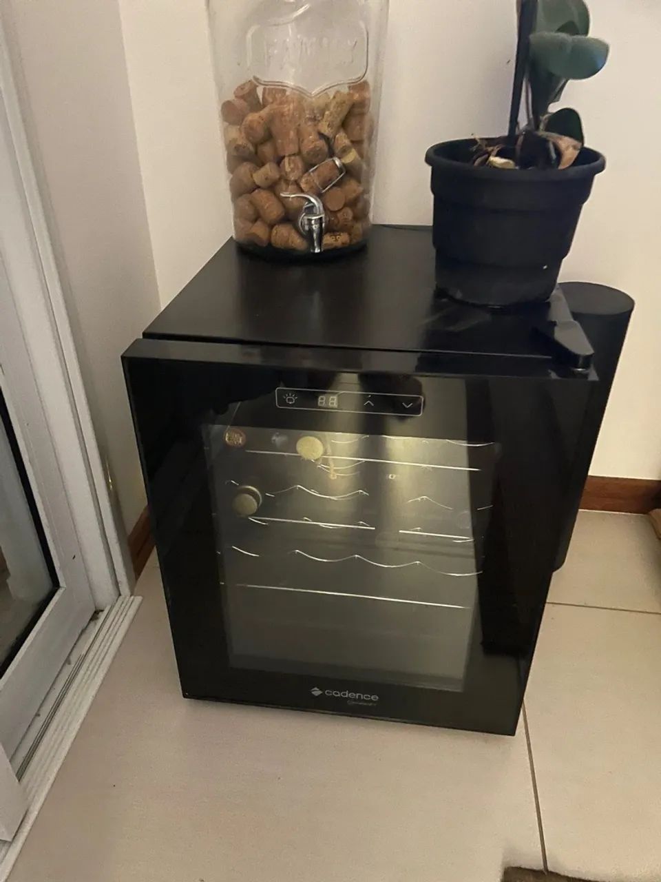 Adega climatizada Cadence 12 garrafas - Foto 2