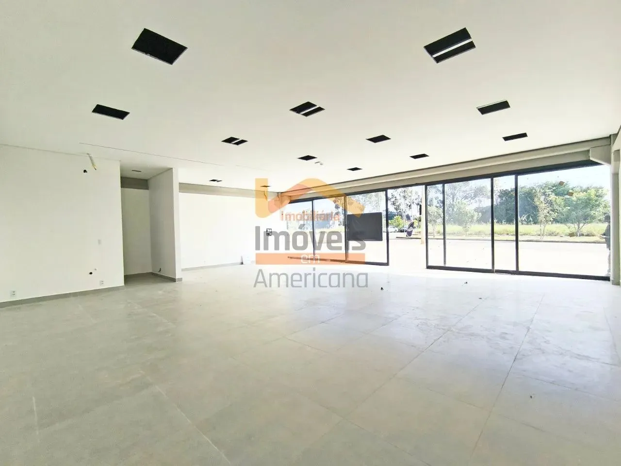 Sala Comercial para Locação em Santa Bárbara D'oeste-SP - Jardim Alphacenter: 1 Sala, 1 Ba