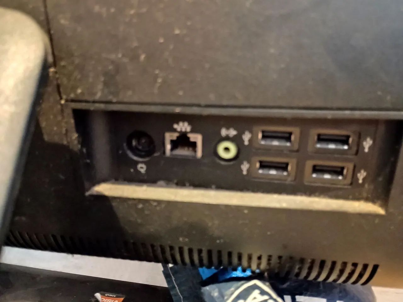 HP All-in-One Computer with Broken Screen404871454330736644