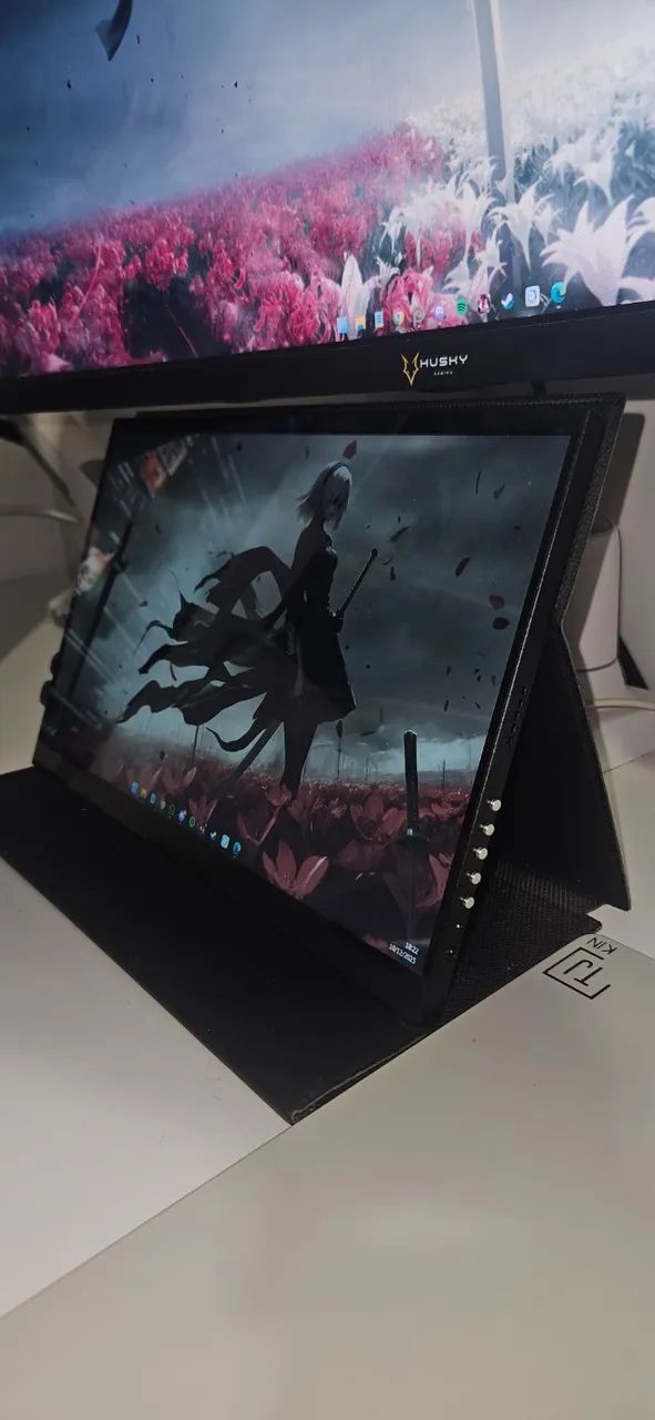 Portable Touchscreen Monitor64739263716865122