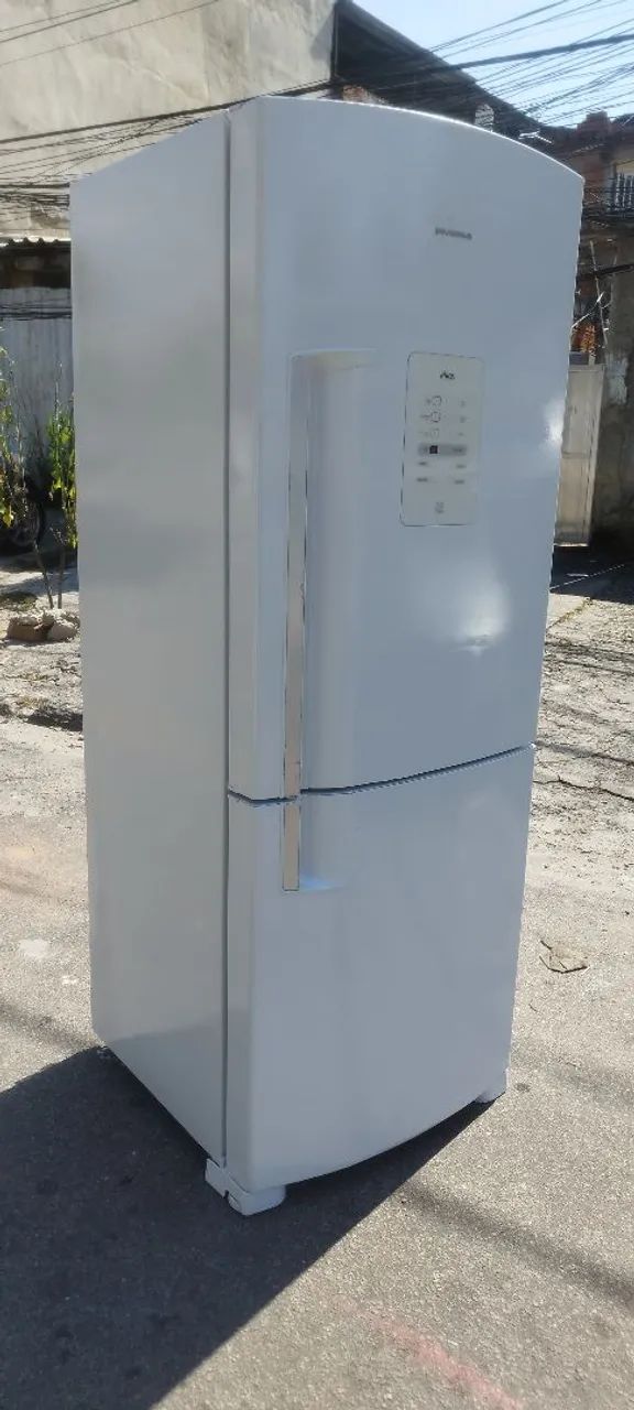 Geladeira Duplex Inverse 440 litros painel digital gelando muito nenhum defeito  - Foto 3