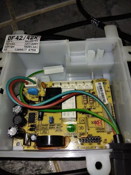 Placa Eletrônica Geladeira da geladeira Electrolux modelo DF 42/42X novíssima RS120.00 - Foto 5