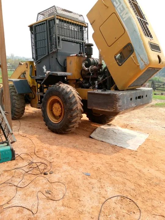 Pá carregadeira modelo SEM 638 - Foto 4