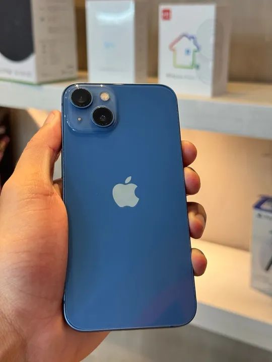 iPhone 13 Azul - Em boas condições com garantia 