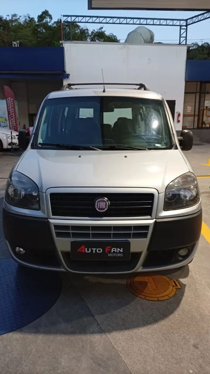 Fiat Doblo Essence 1.8 Flex 16V 5P 2021 - Foto 2