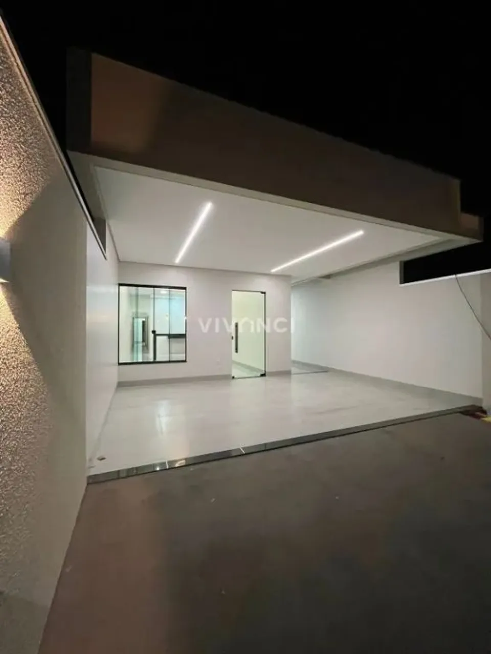 Casa nova e moderna à venda na quadra 1103 Sul