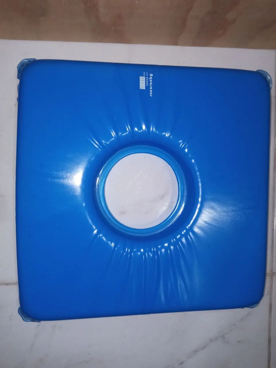 Almofada Quadrada com Orifício em espuma e Pvc anti escaras - Foto 2