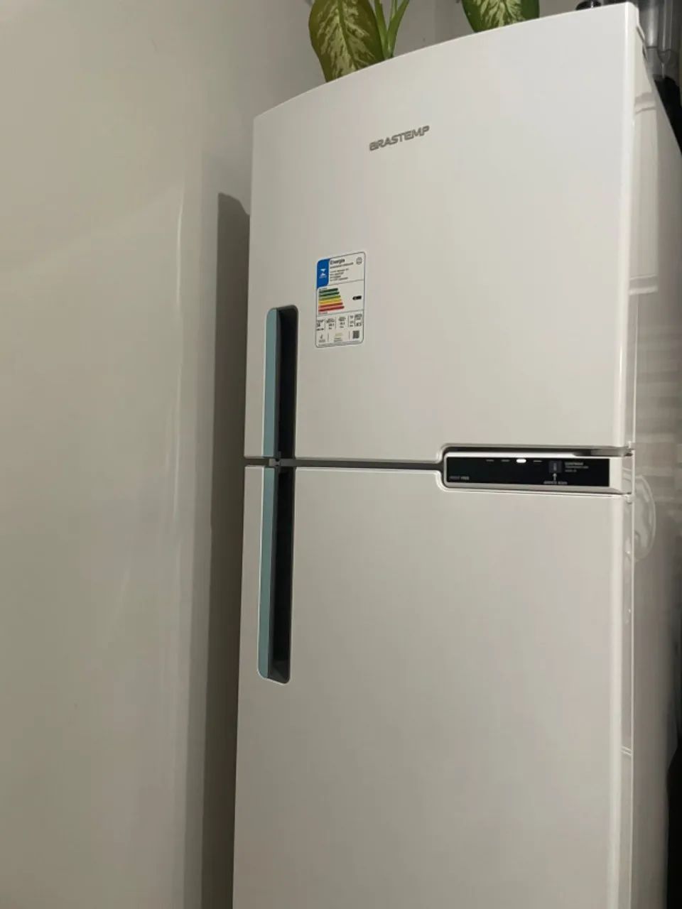 Geladeira/Refrigerador Brastemp 375 Litros Frost Free 2 Portas BRM44 | Com Nota e Garantia