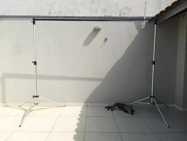 Kit Fundo Infinito (tripés 3m + barra telescópica 3m + chroma 4 x 1,5m + fundos) - Foto 3