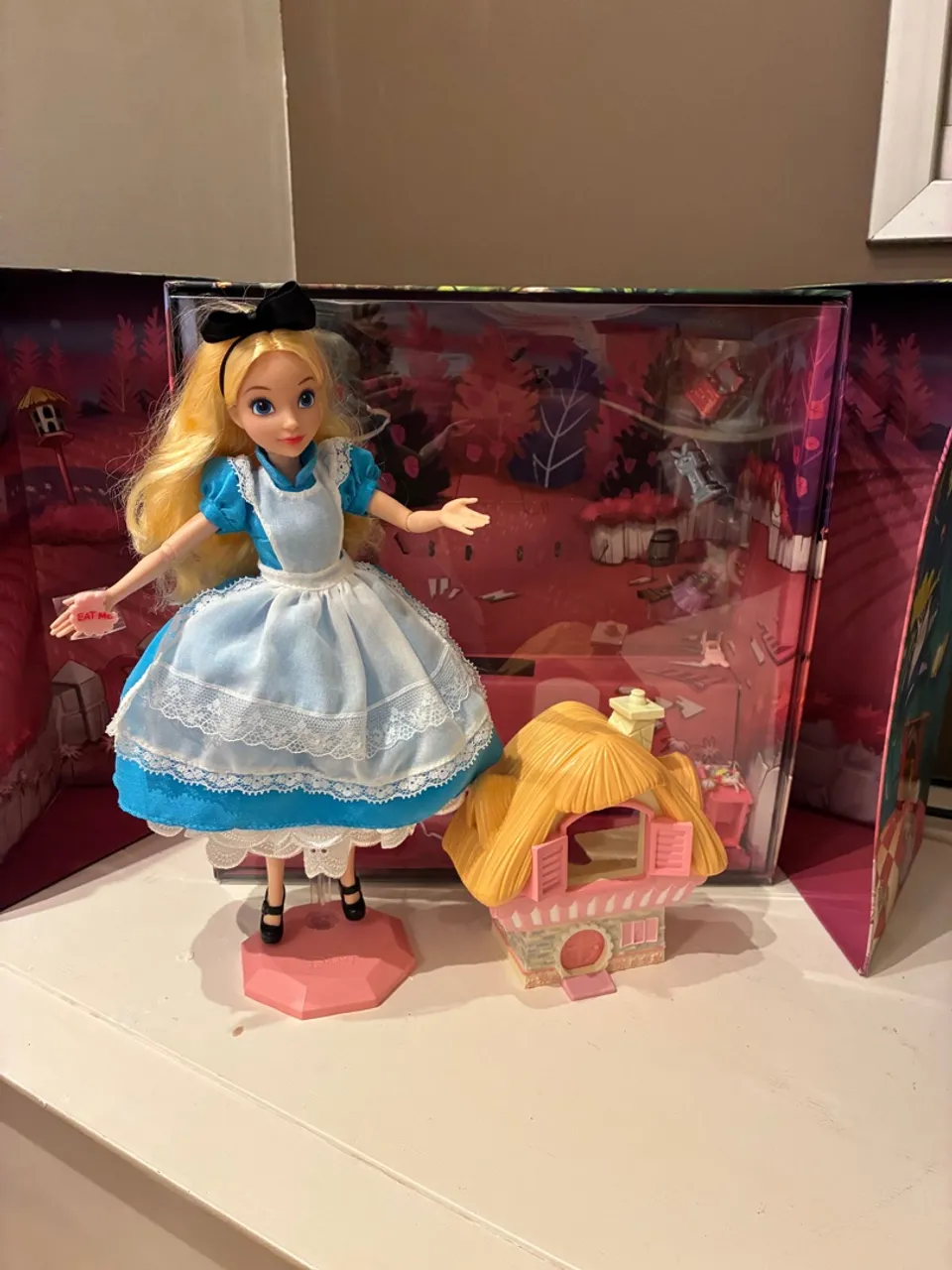 Boneca Alice no País das Maravilhas e Casa